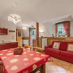 Holiday home Maison Peroulaz