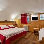 Holiday home Maison Peroulaz *