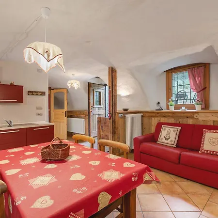 Holiday home Maison Peroulaz