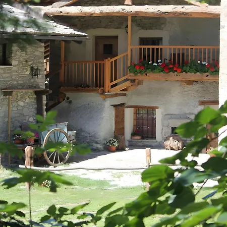 Maison Peroulaz Holiday home *