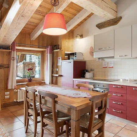 Holiday home Maison Peroulaz *