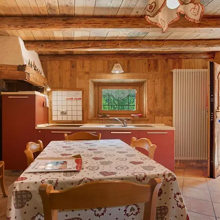 Casa de Férias Maison Peroulaz Charvensod